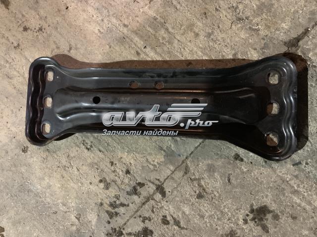 Кронштейн КПП 2042420901 MERCEDES