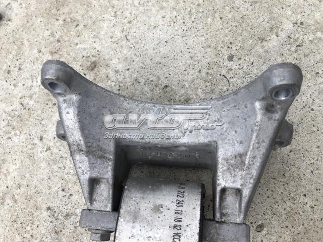Крепление подушки коробки передач 2112420340 MERCEDES