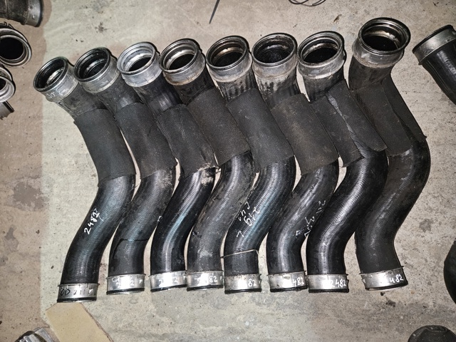 2115282482 MERCEDES Патрубок интеркулера купить в Чернигов