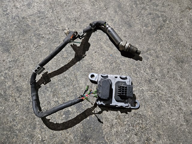 Датчик оксидов азота NOX, передний A0009058011 MERCEDES