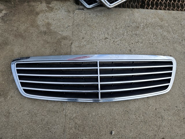 Решетка A2208800383 MERCEDES