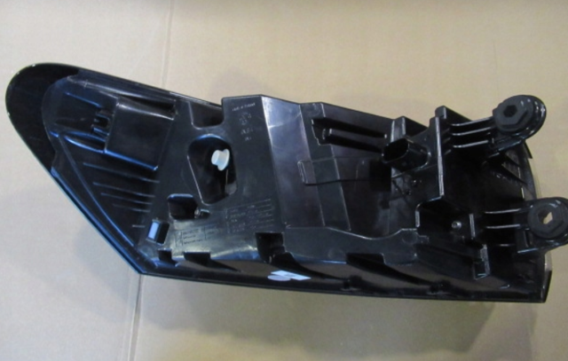 VAG 11A945095A Фонарь задний левый в наличии Львов