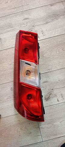 Левый стоп Renault DOKKER