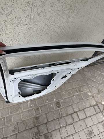 BMW 41527423702 Дверь задняя правая в наличии Винница