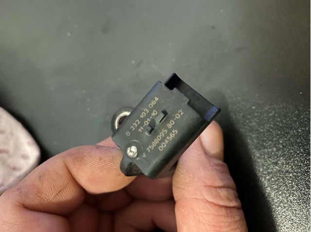 0232103064 BOSCH Датчик распредвала купить в Ужгород