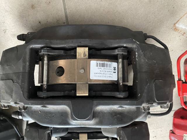 Суппорт тормозной, передний, правый 104264000F TESLA