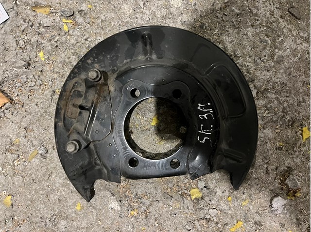 Защита тормозного диска заднего, правая 26691FL000 SUBARU