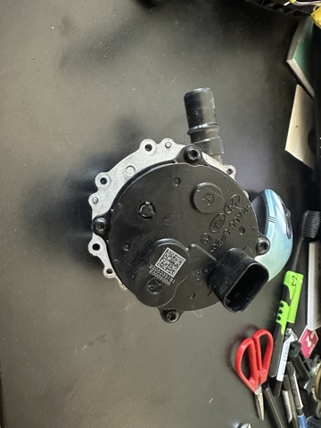 Водяной насос 375W5CV000 HYUNDAI