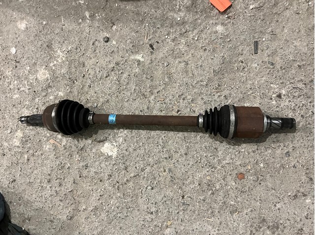 Левая полуось 391015SA2A NISSAN