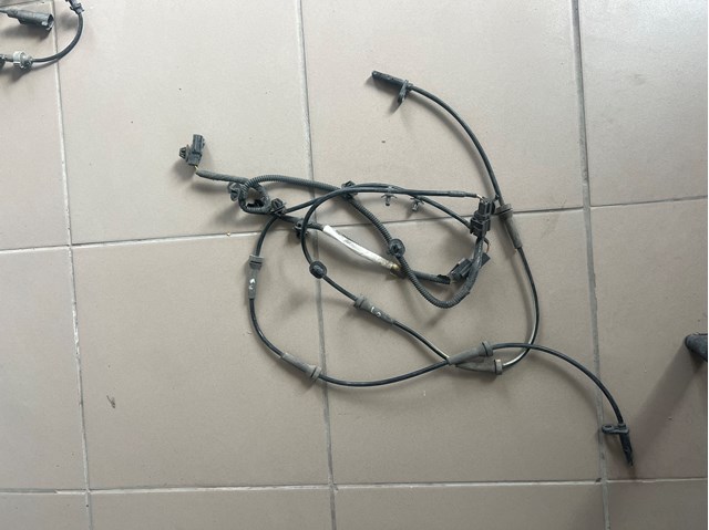 Датчик АБС (ABS) задний 479003TA1A NISSAN