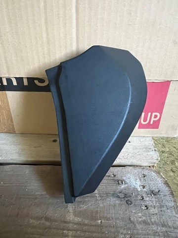 Крышка боковая панели "торпедо", левая 66073FL010 SUBARU
