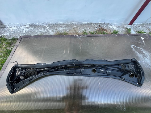 Водосток лобового стекла, жабо 668625SA0A NISSAN