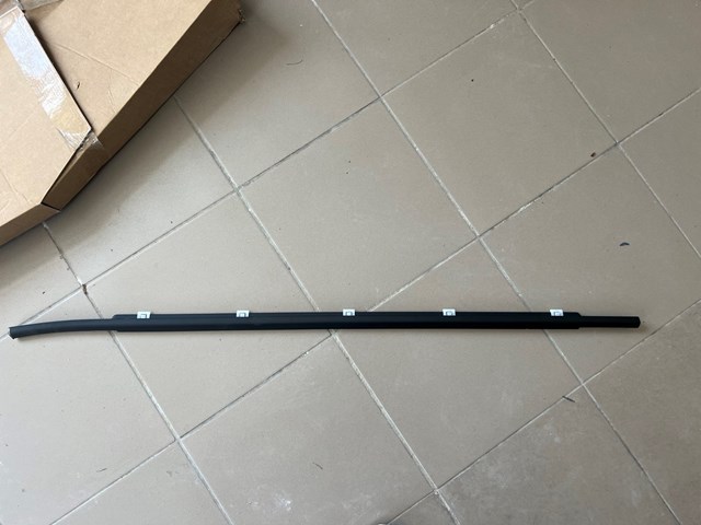 HYUNDAI 822202W000 в наличии Ирпень