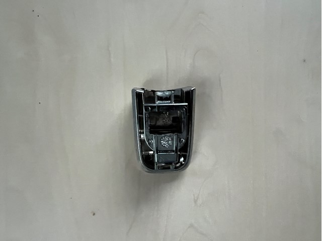 NISSAN 826469N01A в наличии Ирпень