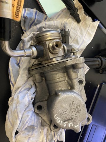 Насос топливный высокого давления EJ7E9D376CA FORD
