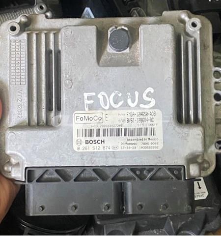 Блок ecu компьютер двигателя ford focus  FM5A-12A650-ADB