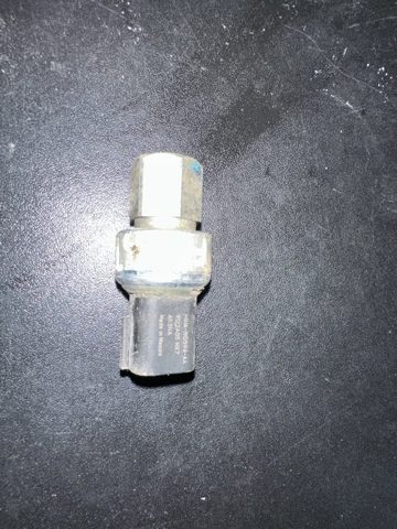 HG1A19D594AA Датчик давления кондиционера купить Ровно