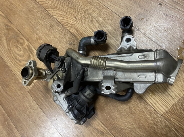 Клапан рециркуляции отработавших газов EGR Бмв Х1