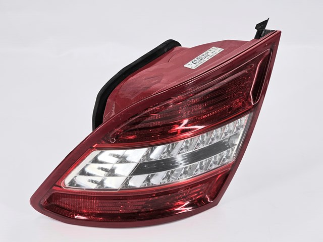 2048204064 MERCEDES Задний фонарь купить в Николаев