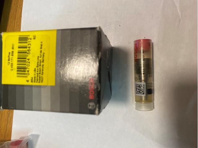 BOSCH 0433171939 Распылитель дизельной форсунки в наличии Ровно