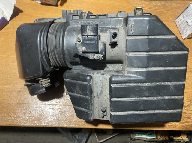 Корпус воздушного фильтра, верхняя часть 17211RNAA00 HONDA