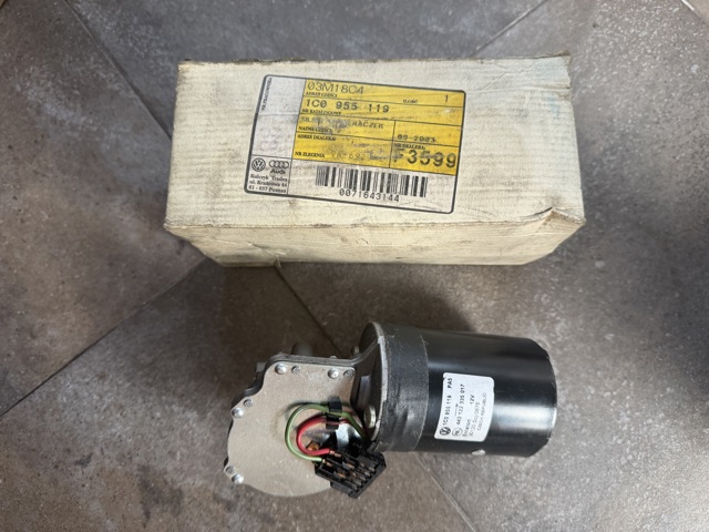 Мотор стеклоочистителя стекла (трапеции) Seat Leon I