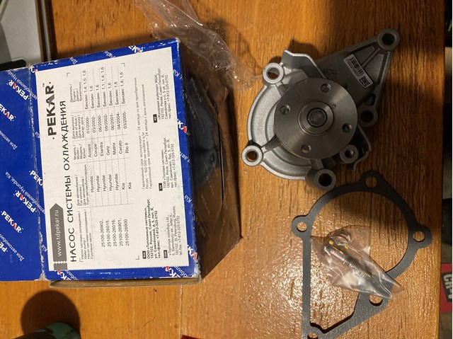 Насос системы охлаждения Хендай Акцент III