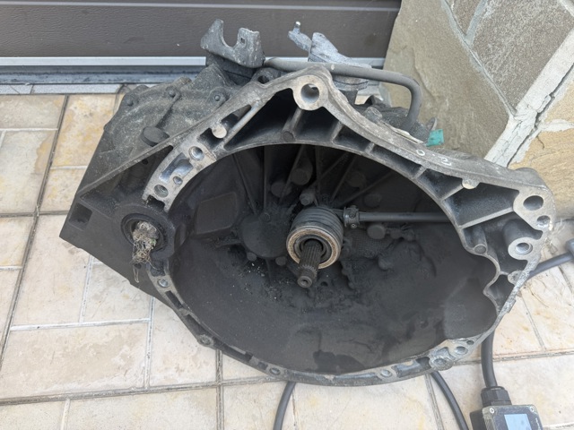 КПП 32010JD200 NISSAN