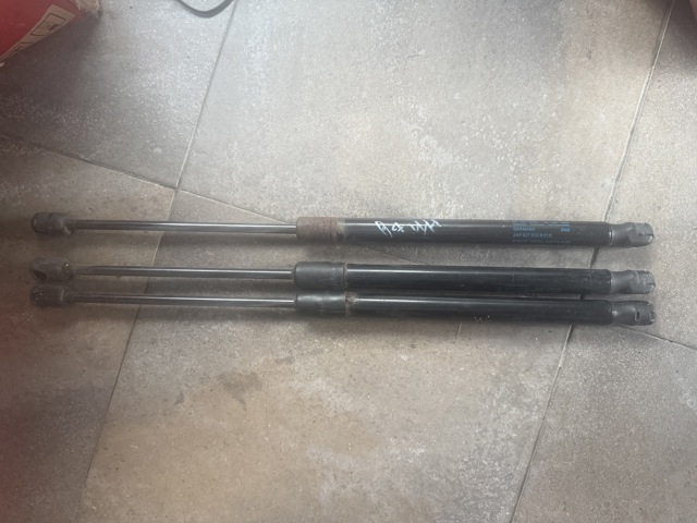 Амортизатор для багажника газовый 3AF827550B VAG