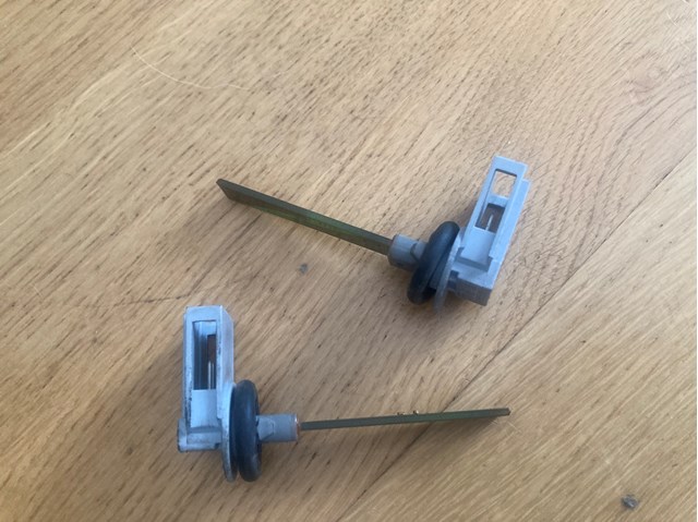 Датчик температуры воздуха в салоне 4B0820539 VAG