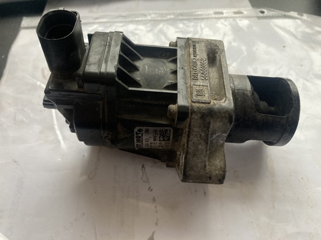 Клапан рециркуляции отработавших газов EGR 55566052 OPEL