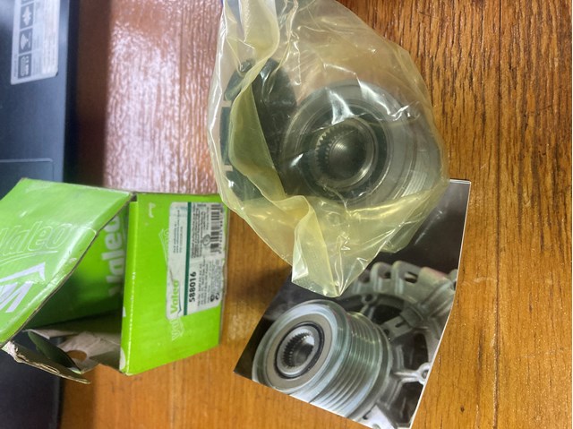 VALEO 588016 Шкив генератора в наличии Одесса