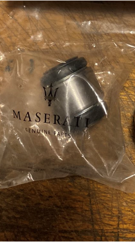 Балансир задний нижний 670036580 MASERATI