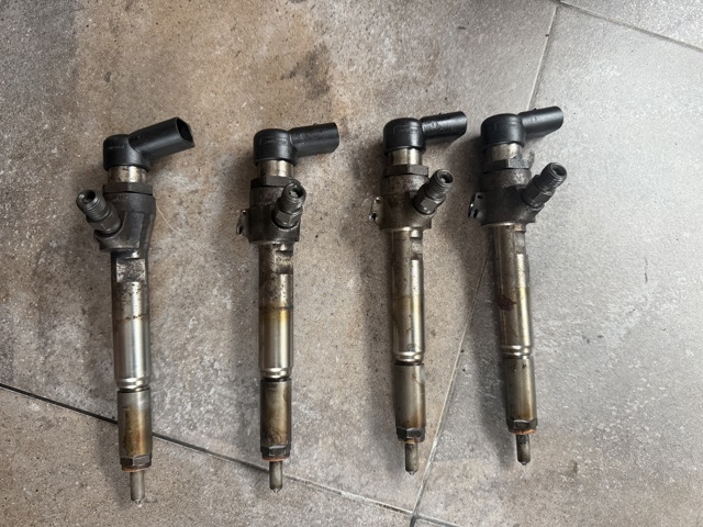 Форсунки 8200294788 RENAULT