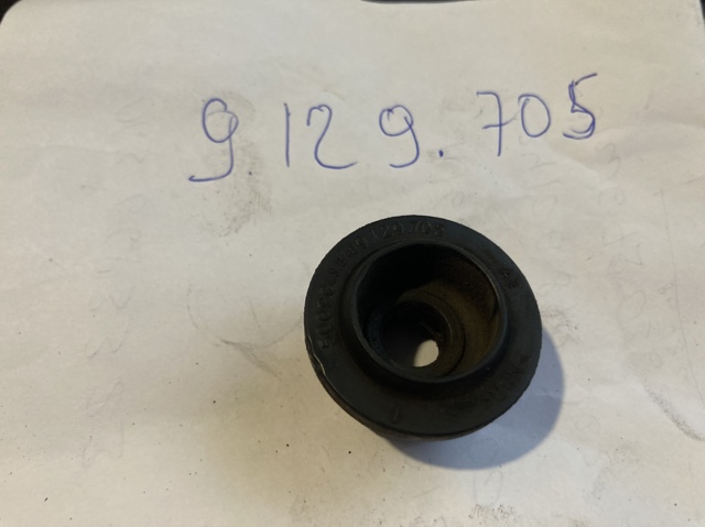 Подушка корпуса воздушного фильтра 9129705 GM