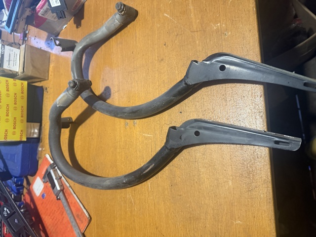 Петля крышки багажника A1247500728 MERCEDES