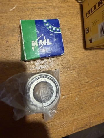 Передний подшипник колеса LM1274911 NTN