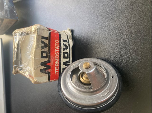 Водяная помпа термостата Бмв 5