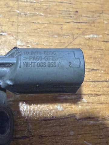 Датчик ABS задний правый WHT003858A VAG