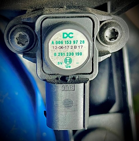 MERCEDES A0061539728 Датчик давления во впускном коллекторе, MAP в наличии Кривой Рог
