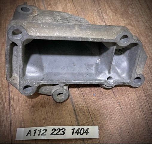 A1122231404 MERCEDES Кронштейн подушки (опоры) двигателя левой купить в Николаев