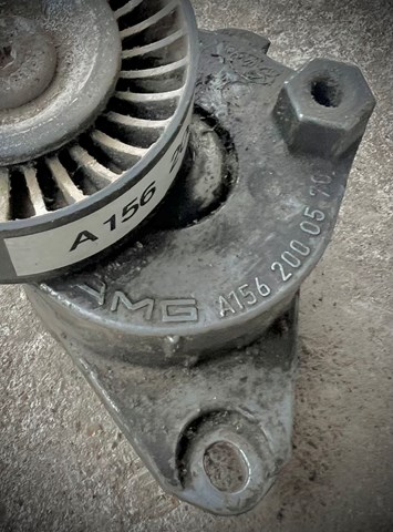 Натяжная планка поликлинового ремня A1562000570 MERCEDES