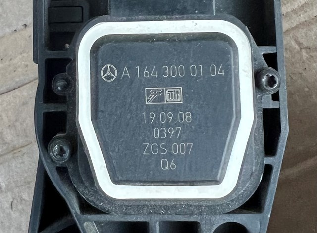 MERCEDES A1643000104 Педаль газа в наличии Львов