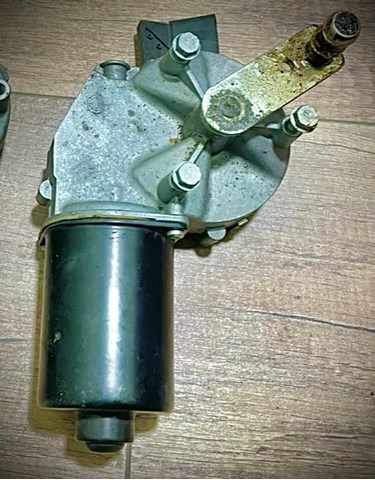 MERCEDES A1648202442 Мотор дворников в наличии Кривой Рог