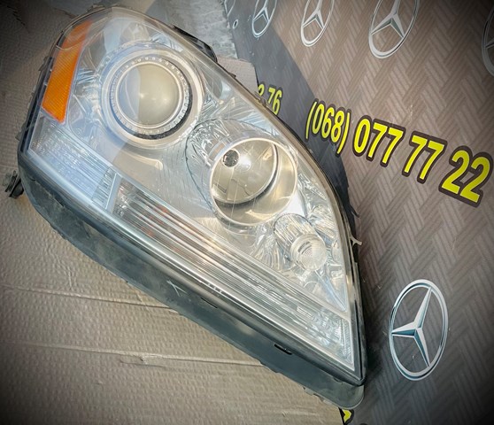 Правая блок фара A1648205261 MERCEDES