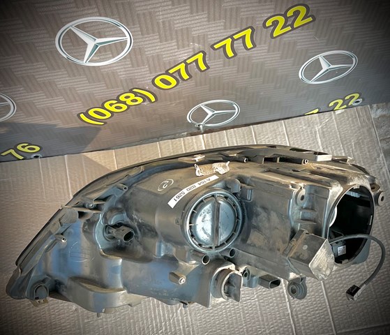 MERCEDES 1648205261 Фара правая в наличии Киев