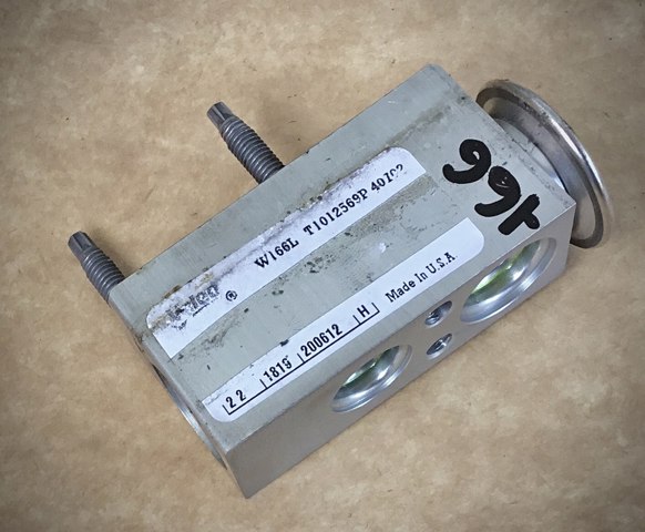 MERCEDES A1668300284 Клапан TRV кондиционера в наличии Николаев