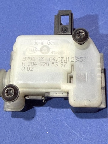 A2048205397 MERCEDES Мотор-привод открытия лючка бака купить в Ужгород
