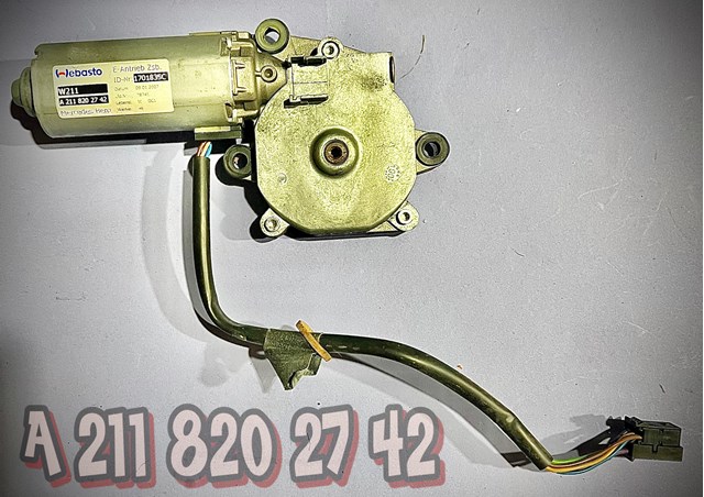 Мотор привода люка A2118202742 MERCEDES