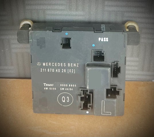 Блок комфорта задней двери A2118704026 MERCEDES